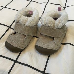 Stride Rite Soft Motion Sophie Boot - 4W, Silver Sparkle